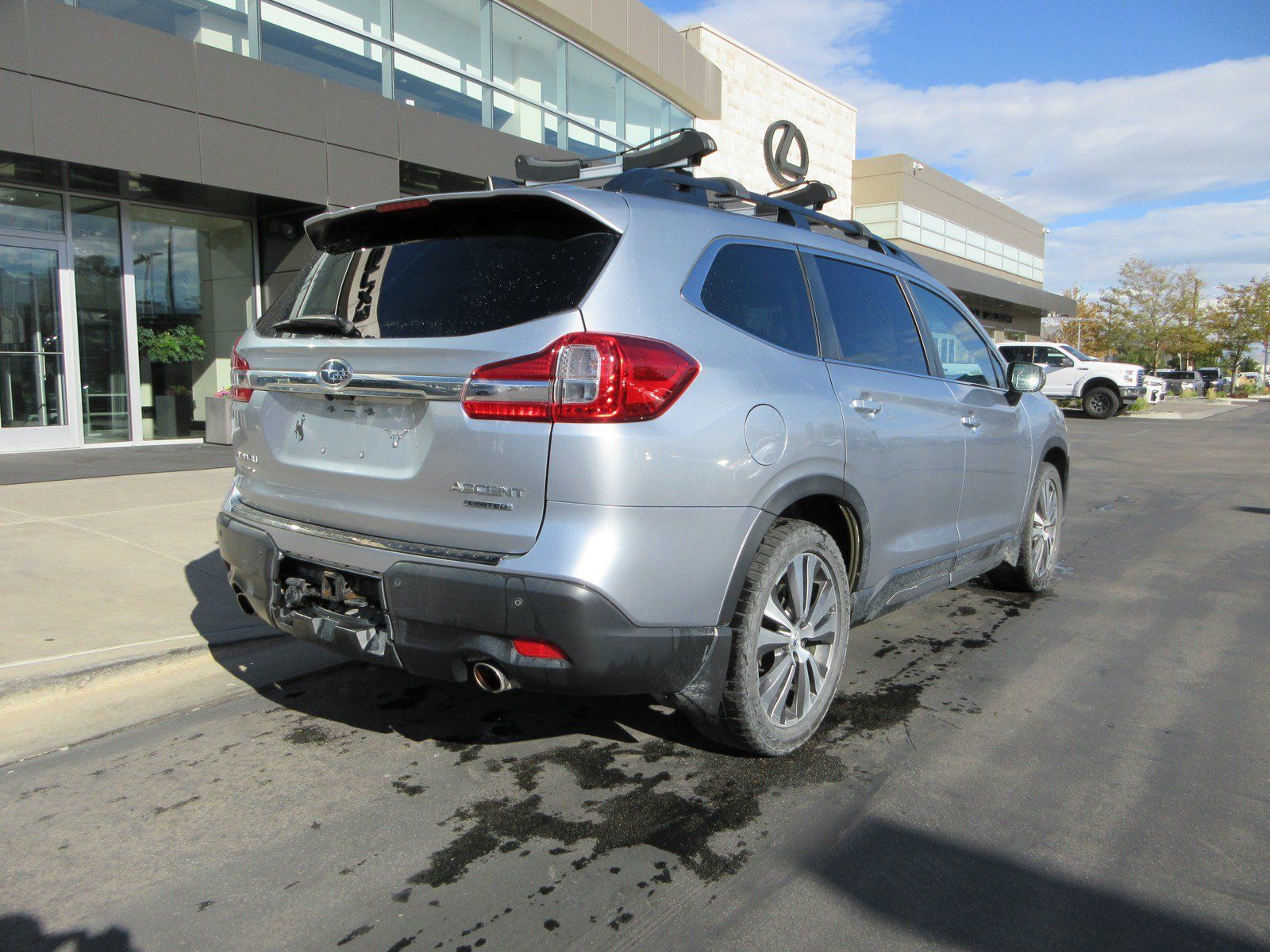 Used 2022 Subaru Ascent Limited w/ Technology Package AWD/4WD image 10