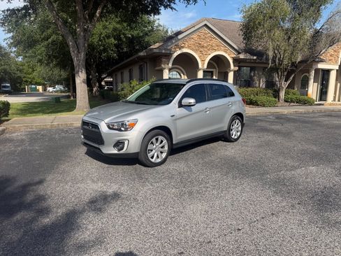 Used 2015 Mitsubishi Outlander Sport GT AWD/4WD image 3