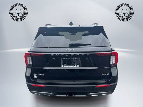 New 2026 Ford Explorer Active w/ Active Comfort Package image 6