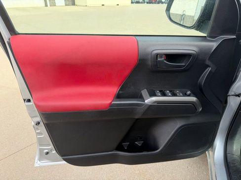 Certified 2023 Toyota Tacoma SR5 image 9