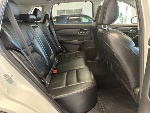 Used 2021 Nissan Rogue SL image 14