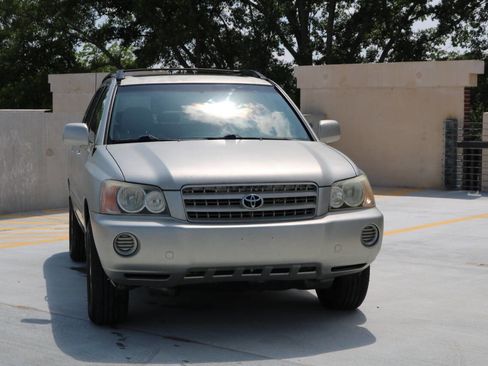 Used 2002 Toyota Highlander 2WD V6 image 14