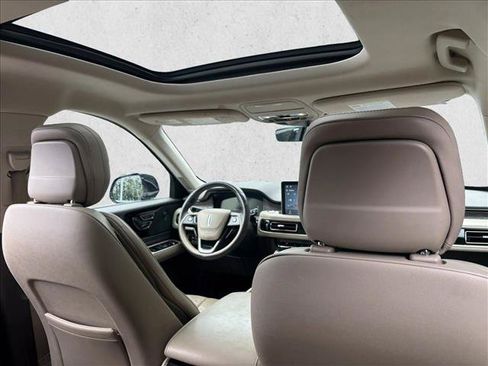 Used 2020 Lincoln Aviator Reserve w/ Equipment Group 201A RWD image 23
