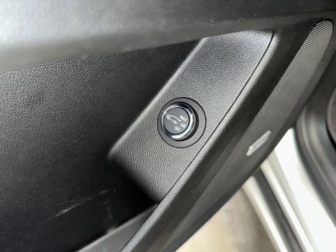 Certified 2022 Chevrolet Traverse Premier w/ LPO, Floor Liner Package image 6