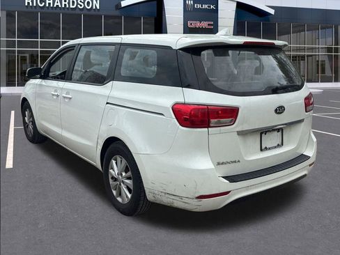 Used 2017 Kia Sedona L FWD image 7