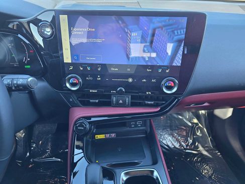 Used 2025 Lexus NX 350h AWD w/ Accessory Package (K3) image 28