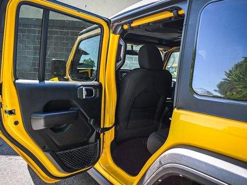 Used 2021 Jeep Wrangler Unlimited Sport AWD/4WD image 13