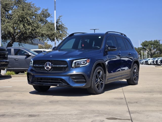 Used 2023 Mercedes-Benz GLB 250 w/ AMG Line image 2
