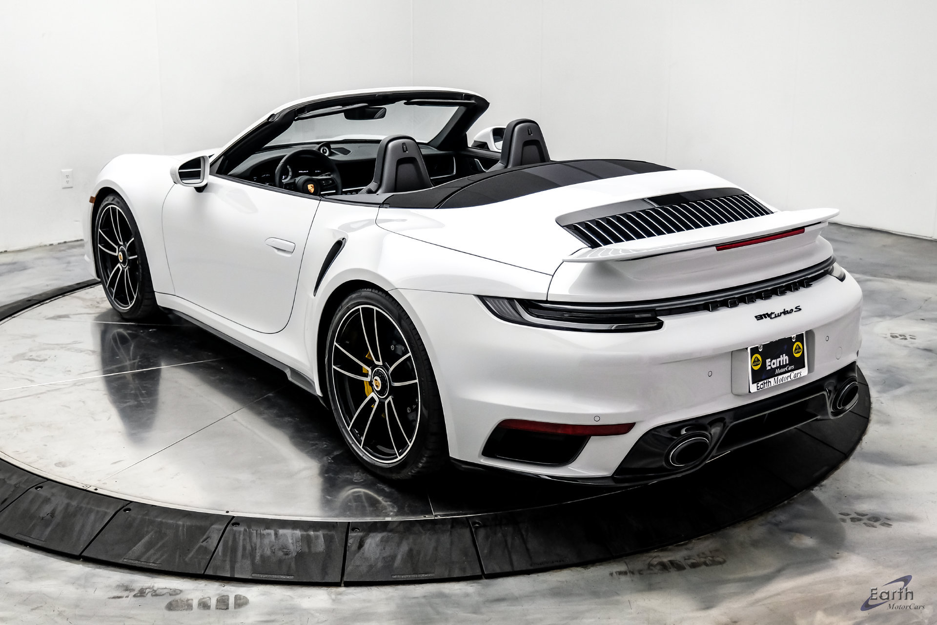 Used 2024 Porsche 911 Turbo S AWD/4WD image 14
