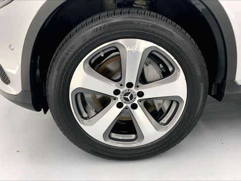 Used 2018 Mercedes-Benz GLC 300 image 8