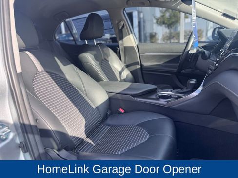 Used 2023 Toyota Camry SE image 19