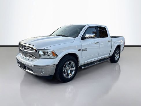 Used 2017 RAM 1500 Laramie image 5