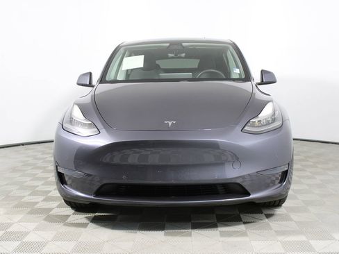 Used 2020 Tesla Model Y Long Range image 2