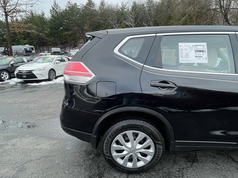 Used 2016 Nissan Rogue S image 9