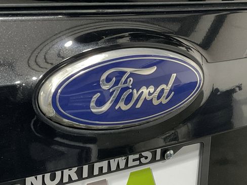 Used 2010 Ford Edge SE image 6