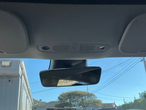 Used 2023 Tesla Model 3 Standard Range image 41