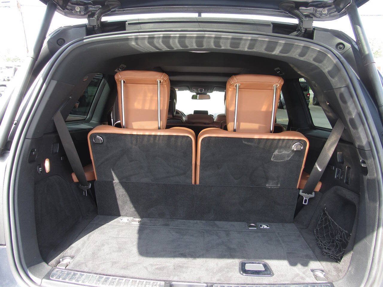 Used 2017 Mercedes-Benz GLS 550 4MATIC image 26