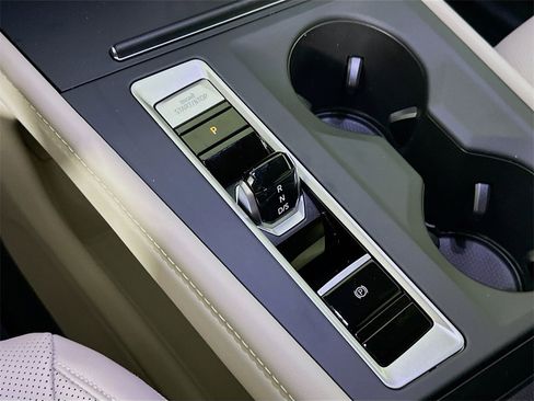 New 2026 Volkswagen Atlas SE image 22