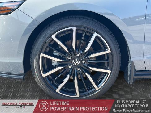 Used 2024 Honda Accord Touring image 23