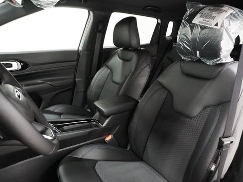 New 2026 Jeep Compass Latitude AWD/4WD image 7