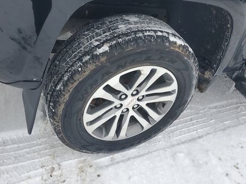 Used 2016 GMC Canyon SLE w/ Nightfall Edition image 5