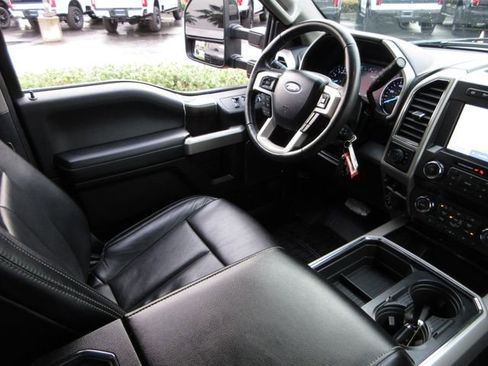 Certified 2020 Ford F250 Lariat w/ Tremor Off-Road Package image 23