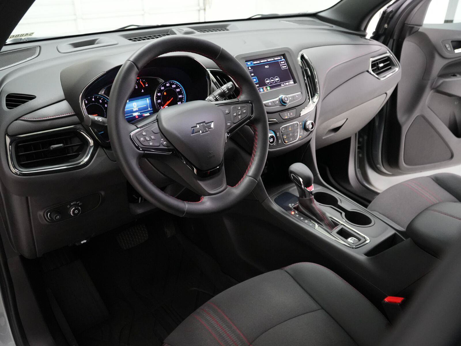 Used 2024 Chevrolet Equinox RS w/ LPO, Floor Liner Package FWD image 7