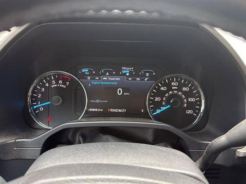 Used 2016 Ford F150 Lariat AWD/4WD image 9