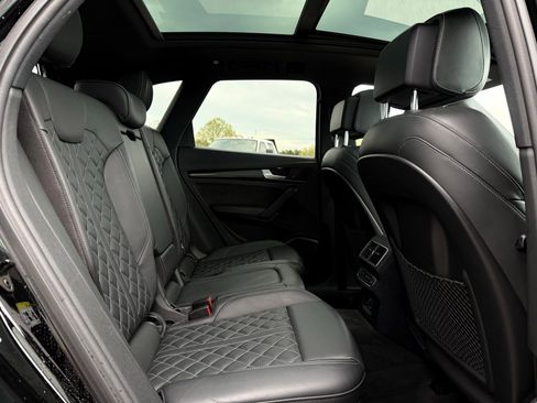 Used 2018 Audi SQ5 Premium Plus w/ Navigation Package AWD/4WD image 32