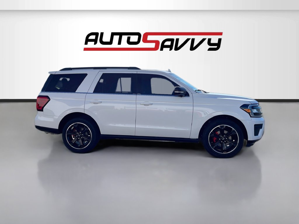 Used 2023 Ford Expedition Limited AWD/4WD image 8