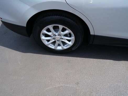 Used 2020 Chevrolet Equinox LT AWD/4WD image 33
