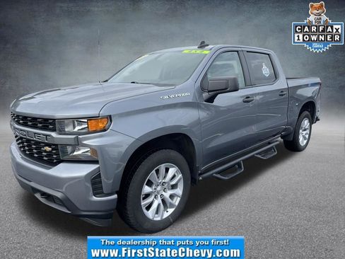 Used 2022 Chevrolet Silverado 1500 Custom image 1