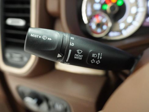 Used 2020 RAM 1500 Limited AWD/4WD image 12