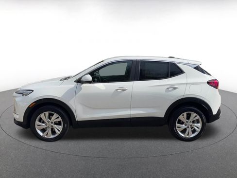 Used 2025 Buick Encore GX Preferred FWD image 9