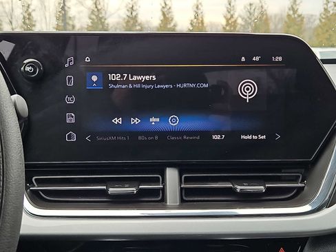 Used 2025 Chevrolet Trax LT image 17