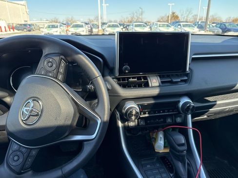 Used 2024 Toyota RAV4 XLE image 9