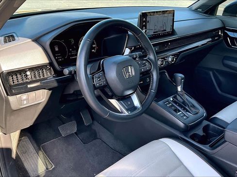 Used 2025 Honda CR-V Sport Touring image 18