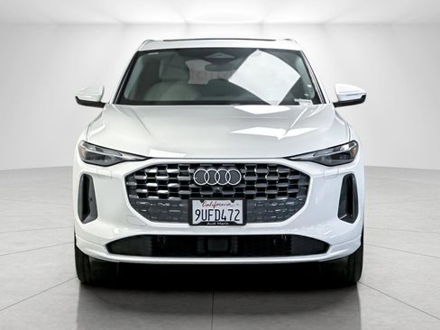 Used 2025 Audi Q5 Premium w/ 19" Wheel Package image 8