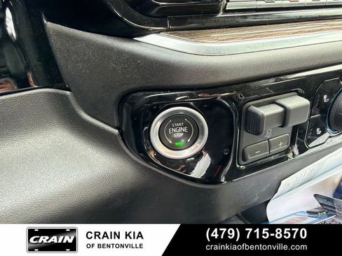 Used 2022 Chevrolet Silverado 1500 RST w/ Redline Edition AWD/4WD image 25
