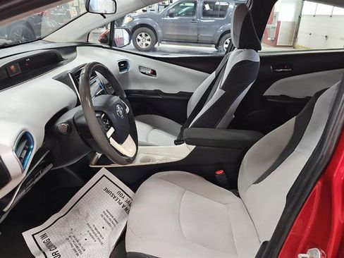 Used 2017 Toyota Prius Prime Plus w/ Carpet Mat Package image 5