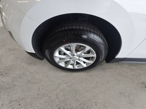 Used 2019 Chevrolet Equinox LT AWD/4WD image 9