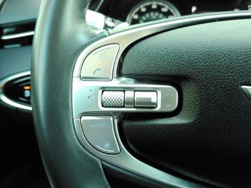 Used 2025 Genesis GV70 2.5T AWD/4WD image 37