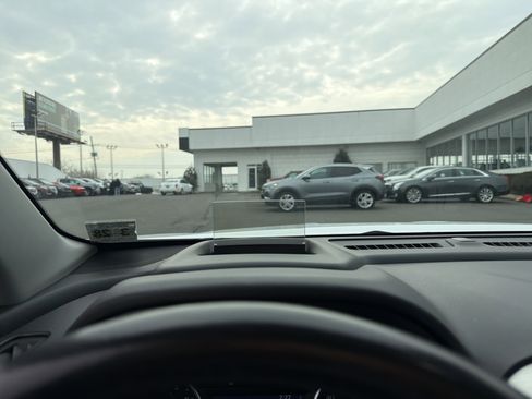 Certified 2022 GMC Terrain SLT w/ Tech Package image 14