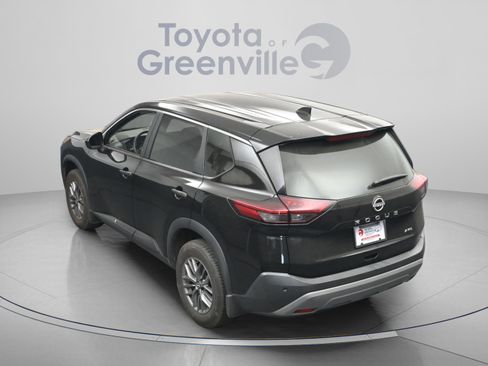 Used 2023 Nissan Rogue S AWD/4WD image 9