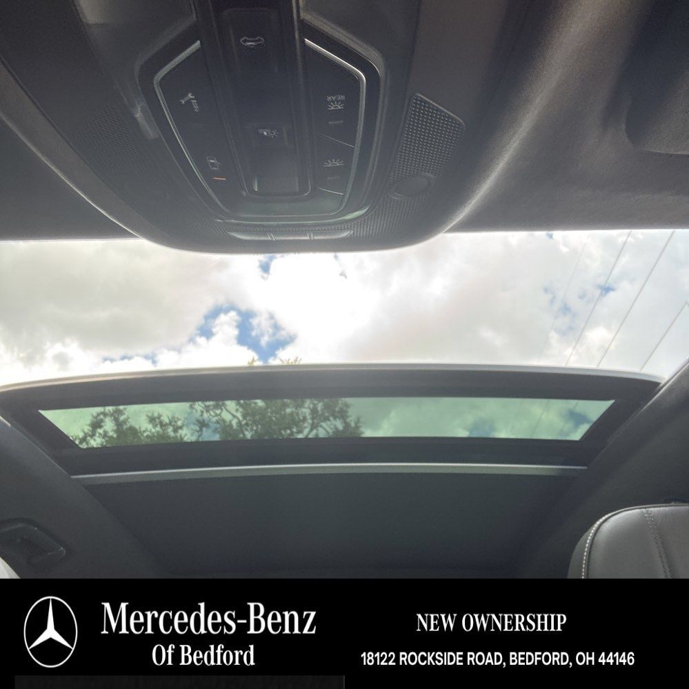 Used 2019 Bentley Bentayga AWD/4WD image 11