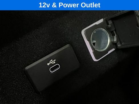 Used 2024 Cadillac Lyriq Tech image 23