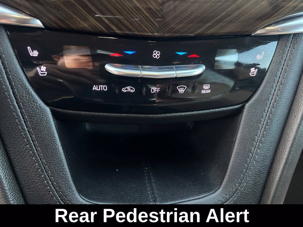 Used 2022 Cadillac XT6 Premium Luxury w/ Platinum Package FWD image 33