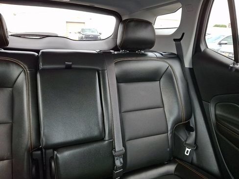 Used 2020 GMC Terrain SLT w/ Preferred Package FWD image 21