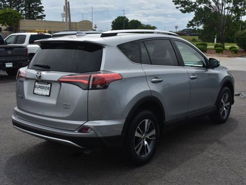 Used 2016 Toyota RAV4 XLE w/ Convenience Package AWD/4WD image 5