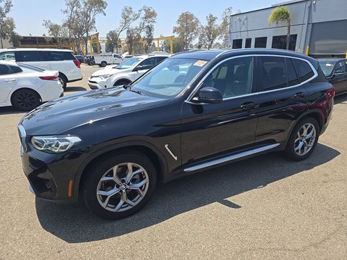 Used 2023 BMW X3 xDrive30i AWD/4WD image 2